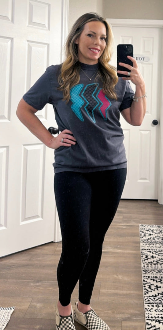 Retro Lightning Bolt Graphic Tee – Unisex Comfort Fit